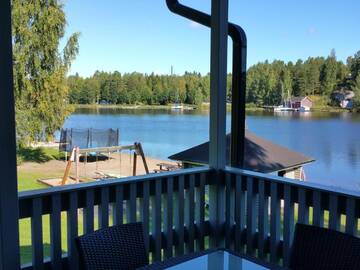 Фото номера Вилла с 1 спальней и сауной Кемпинги Mansikkaharju Holiday Camp г. Леппявирта 4