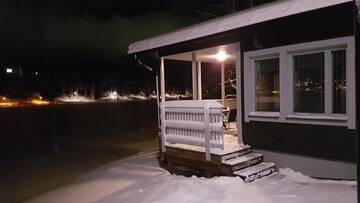 Фото номера Вилла с 1 спальней и сауной Кемпинги Mansikkaharju Holiday Camp г. Леппявирта 21